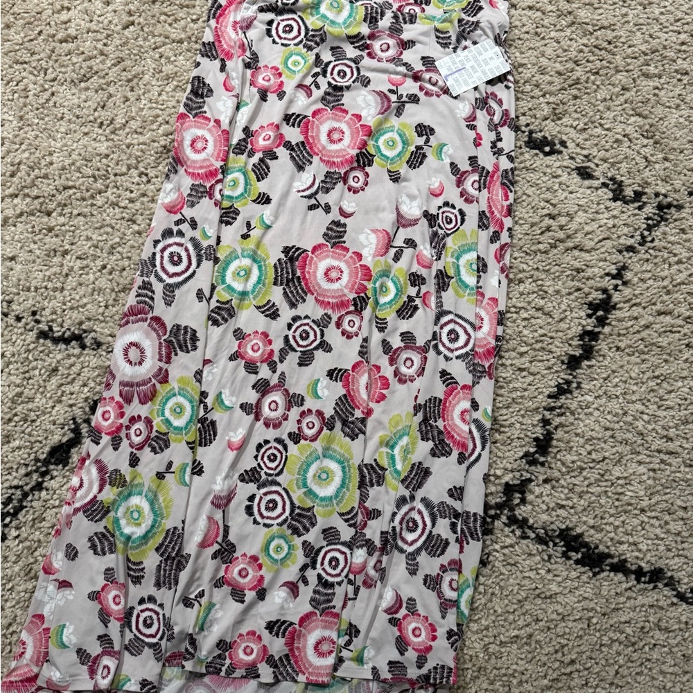 LuLaRoe White Maxi Skirt for Cocktail Resort Wear